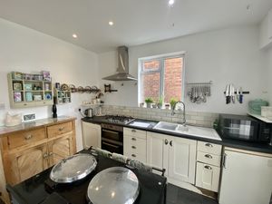 Breakfast Kitchen- click for photo gallery